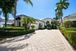 featured image of 3508 Nw Clubside Cir