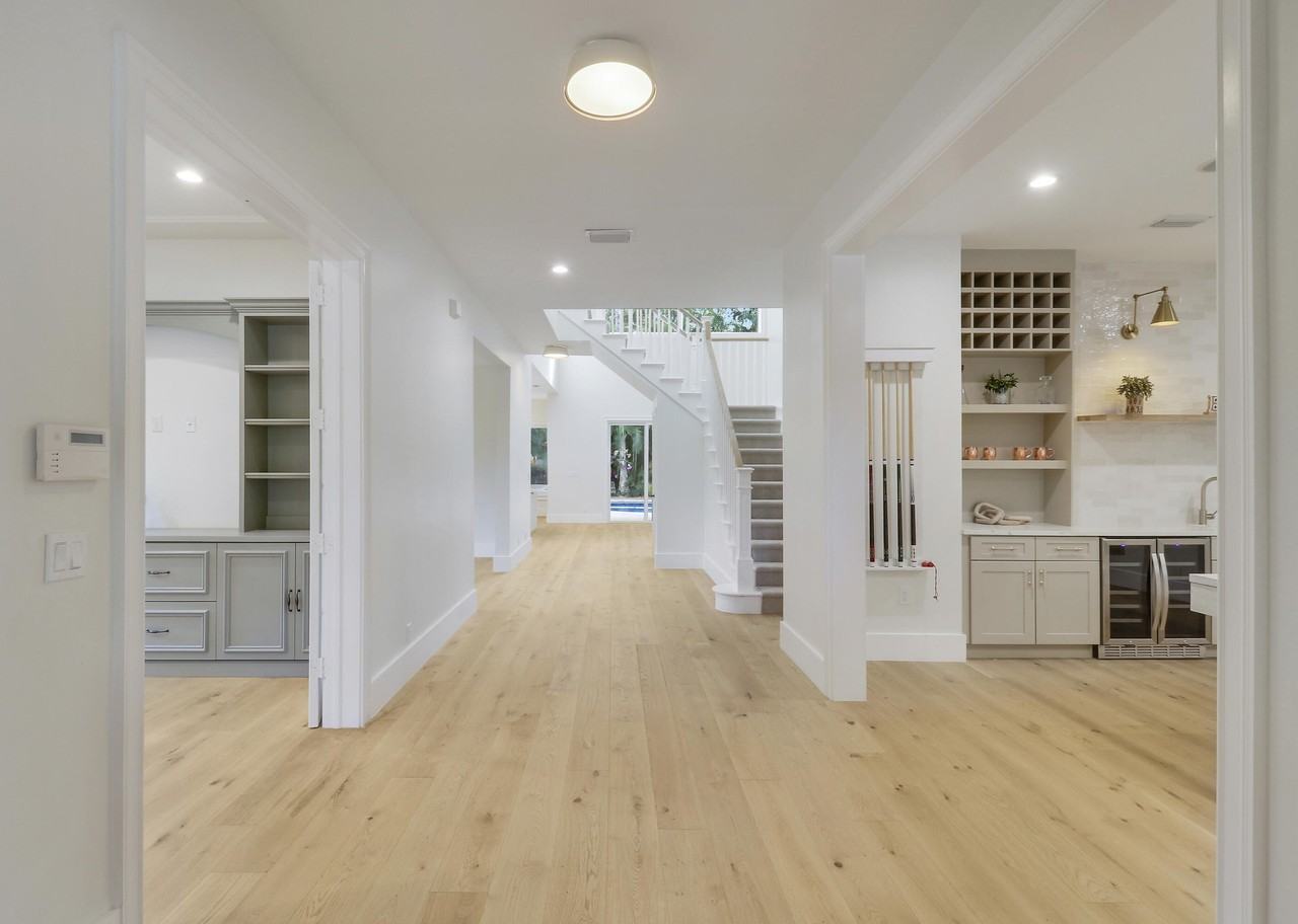 142 Segovia Way - Photo 3 of 50