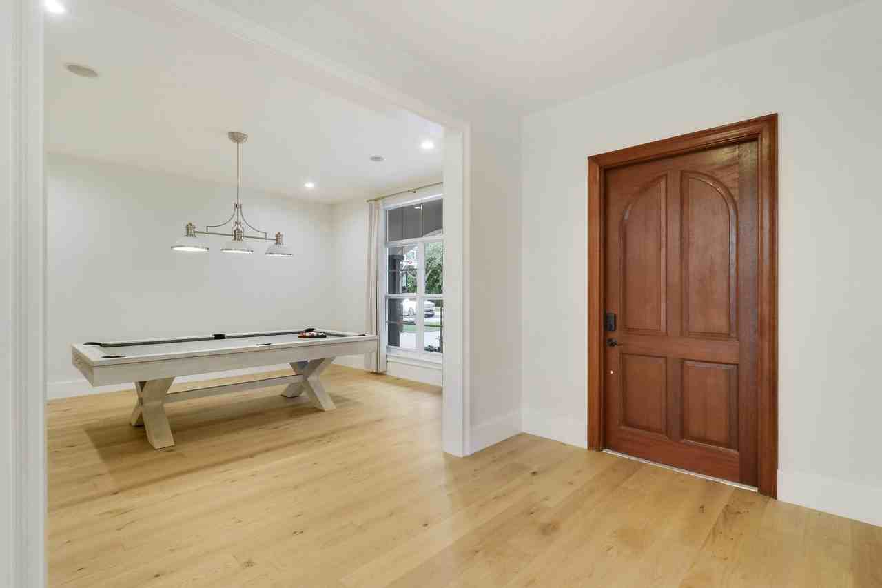 142 Segovia Way - Photo 4 of 50