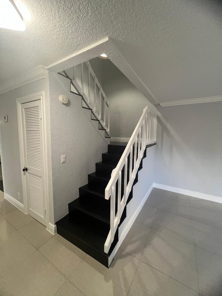 2315 Caroma Ln - Photo 5 of 9