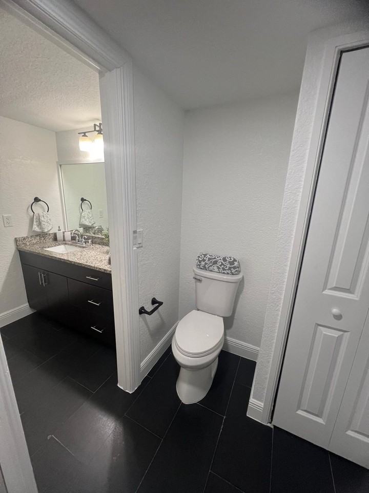 2315 Caroma Ln - Photo 7 of 9