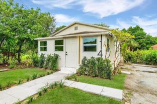 114 Nw 10th Ave - Photo 1 of 1