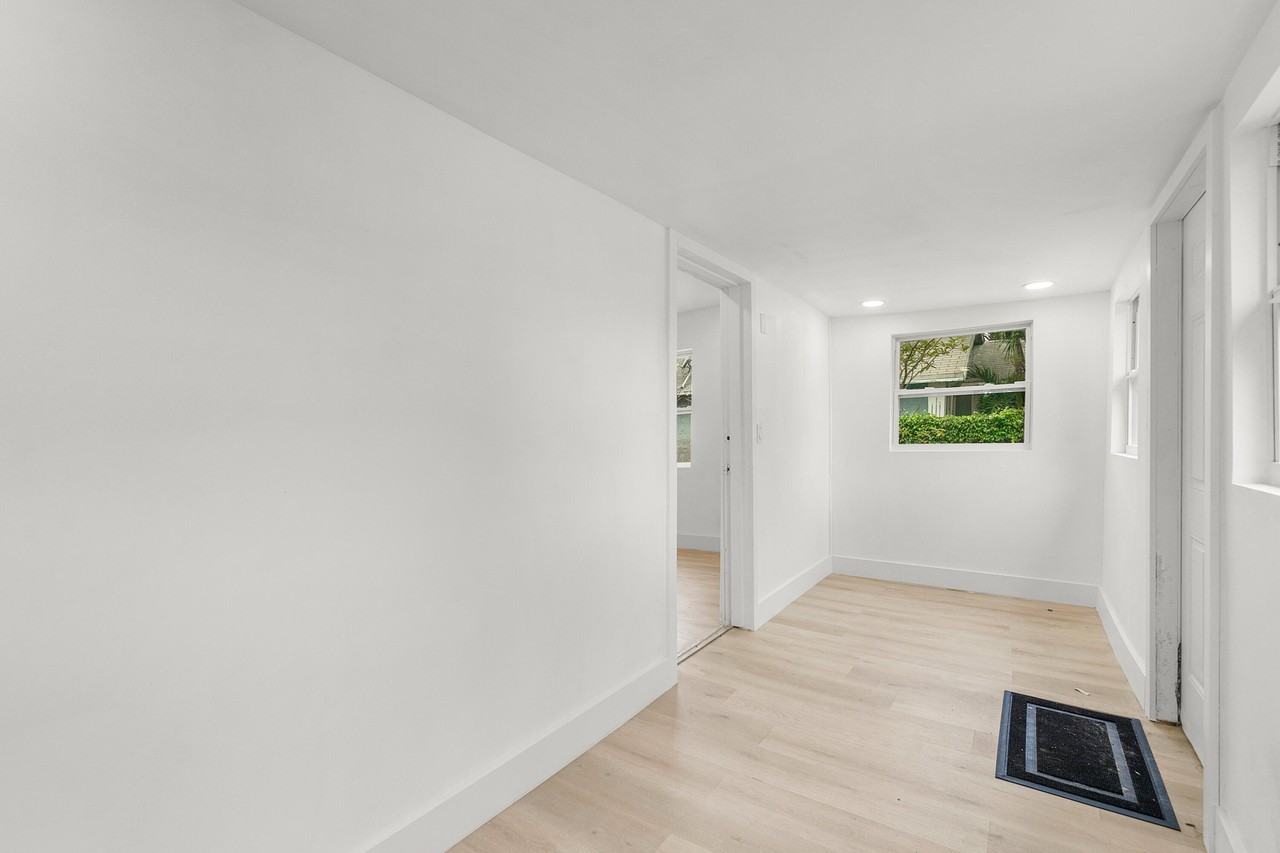 114 Nw 10th Ave - Photo 6 of 33