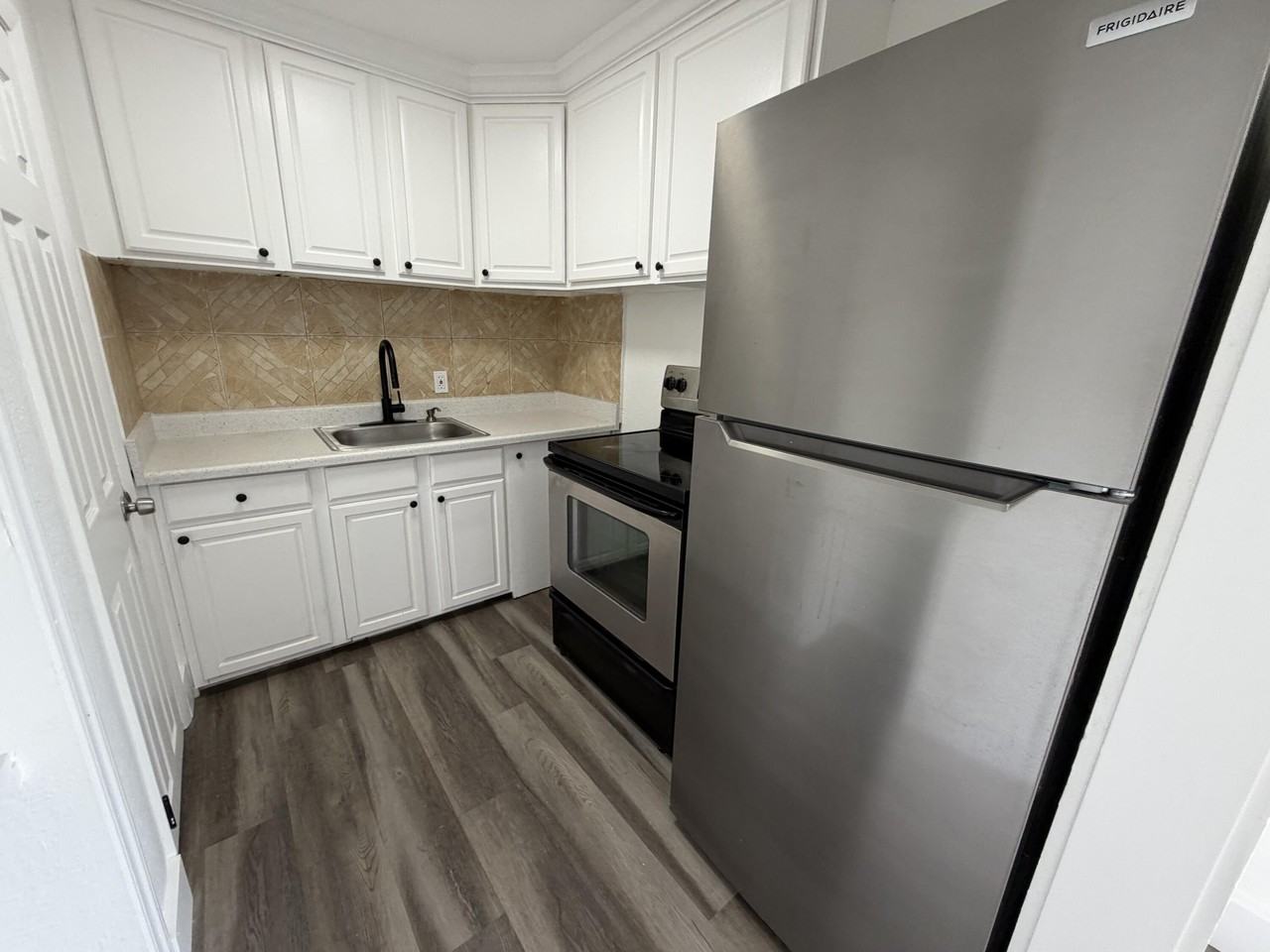 844 Ne 17th Way #1 - Photo 5 of 22