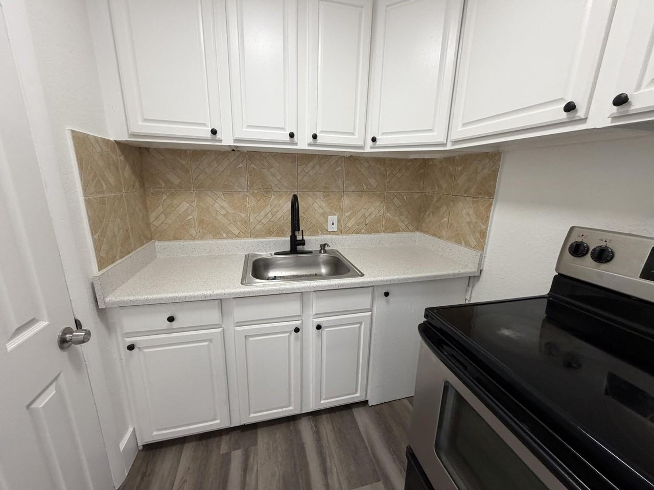 844 Ne 17th Way #1 - Photo 6 of 22