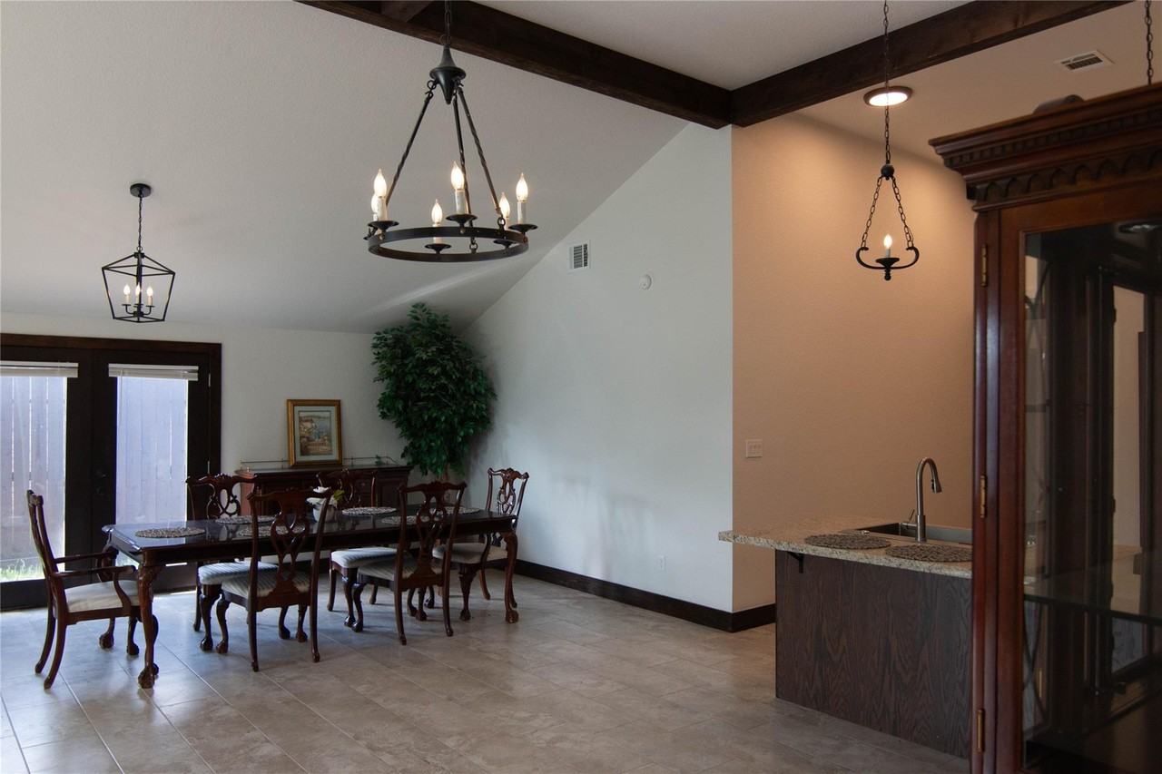Turnbury Village Dr - Photo 6 of 13