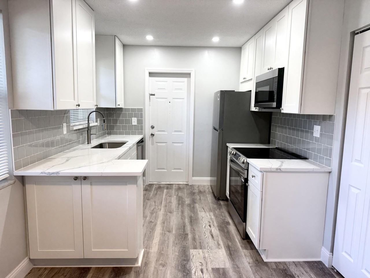 3500 Harrison St #7 - Photo 2 of 27