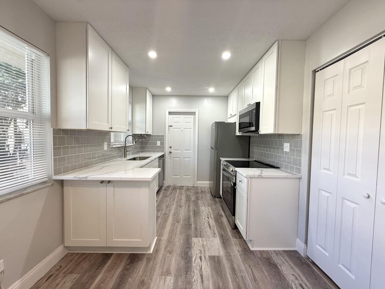 3500 Harrison St #7 - Photo 6 of 27