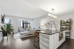 featured image of 465 Nicollet Mall #2506