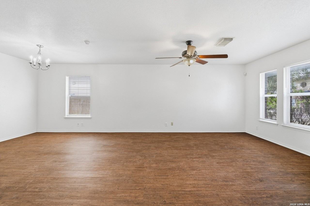 10106 Amber Flora Dr - Photo 3 of 26