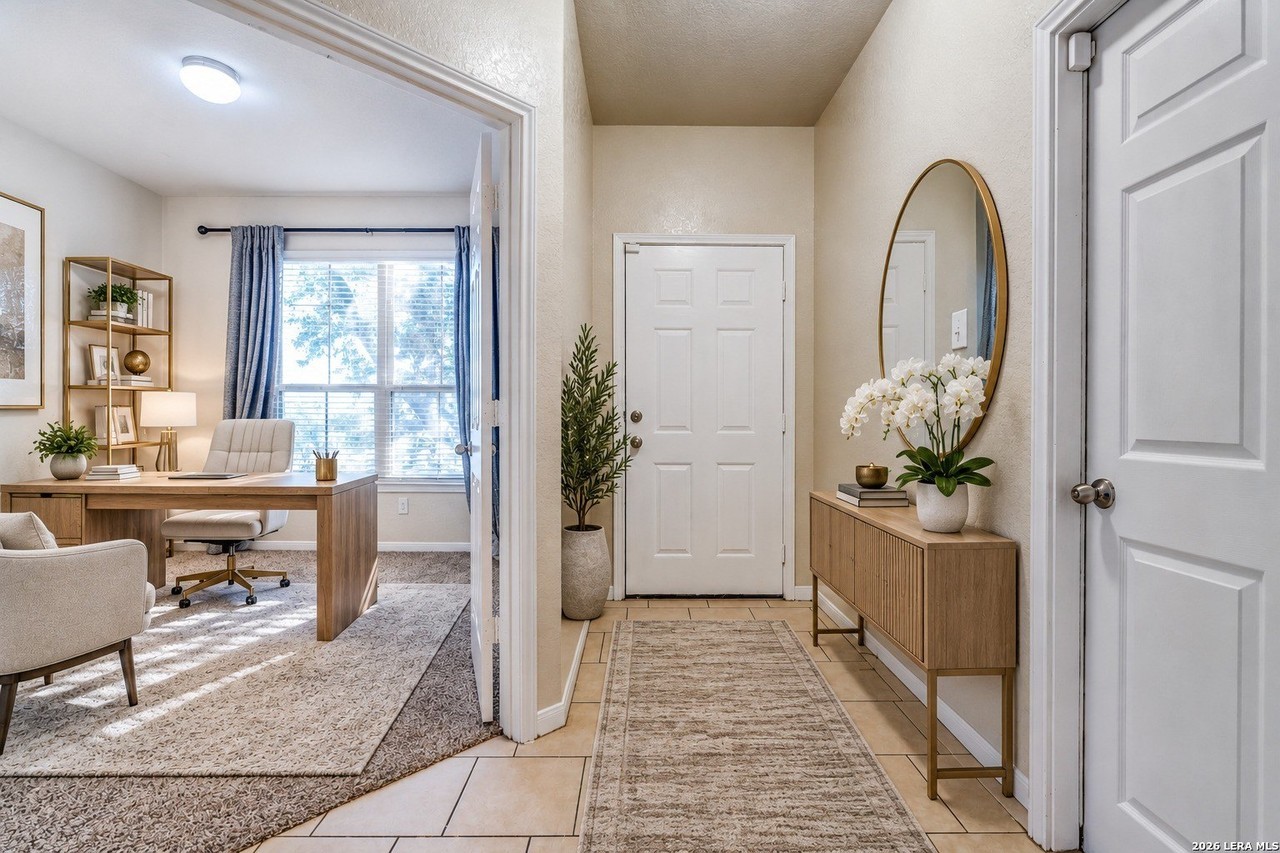 1507 Barons Den - Photo 3 of 33