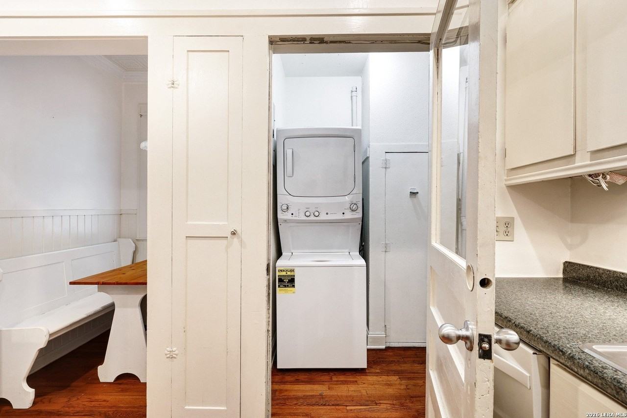 903 E Euclid Ave #903 - Photo 6 of 25