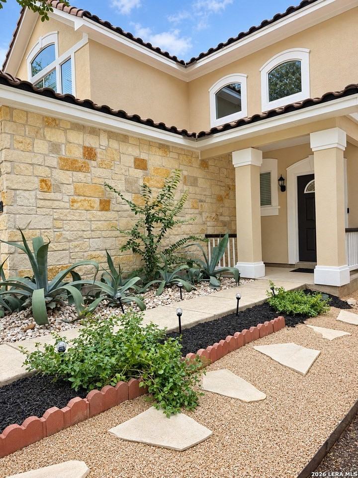 1355 Pinnacle Fls - Photo 2 of 17