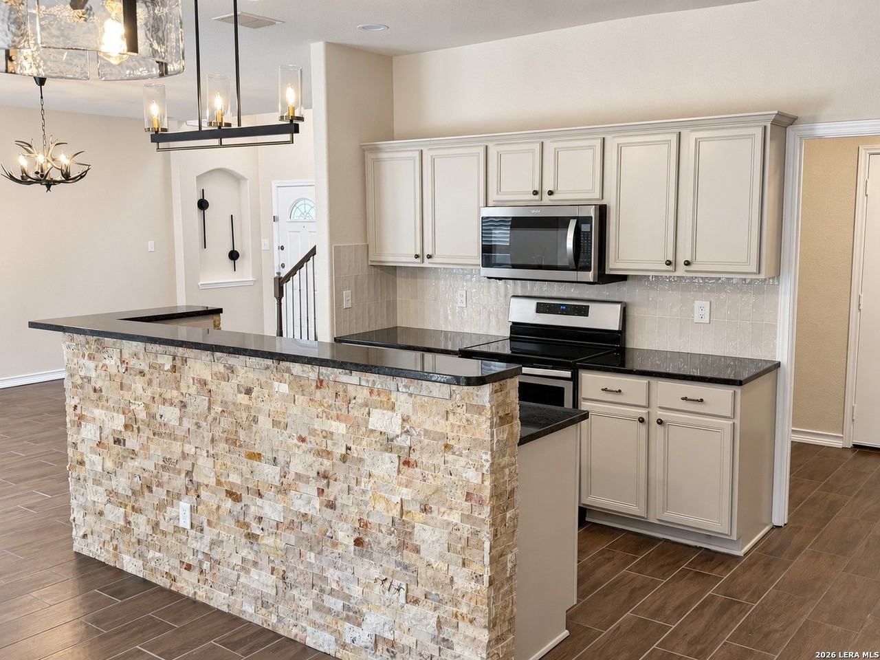 1355 Pinnacle Fls - Photo 4 of 17