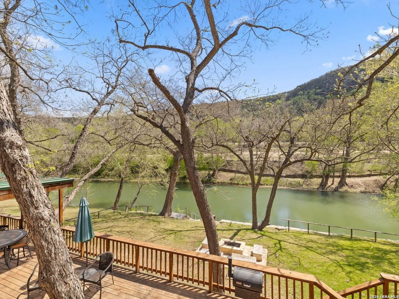 1806 Ponderosa Dr - Photo 3 of 41