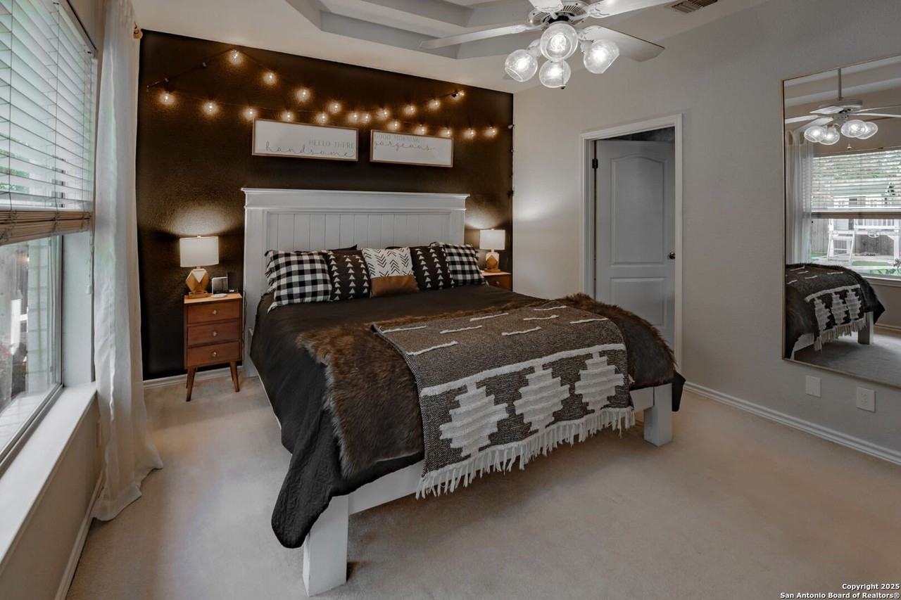 1147 Camellia Ln - Photo 4 of 21