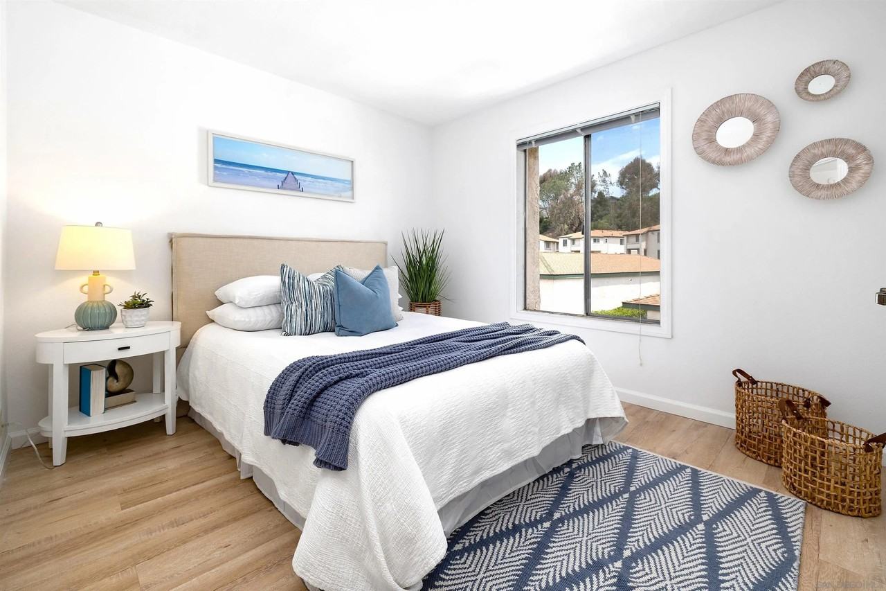 8811 Gilman Dr #H - Photo 6 of 11