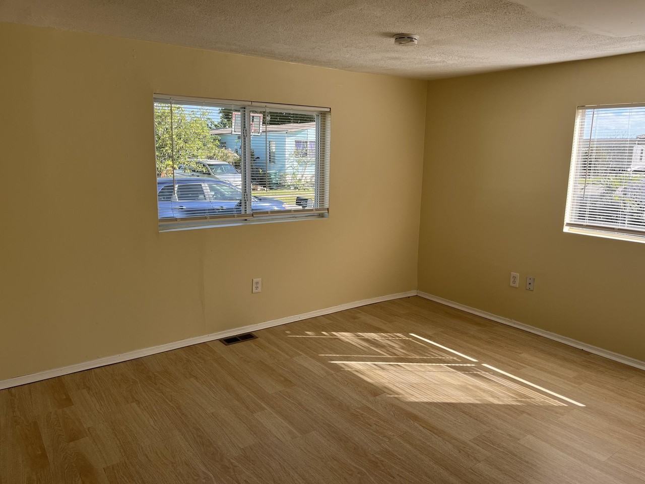 2540 Haverhill Rd Ne - Photo 7 of 15