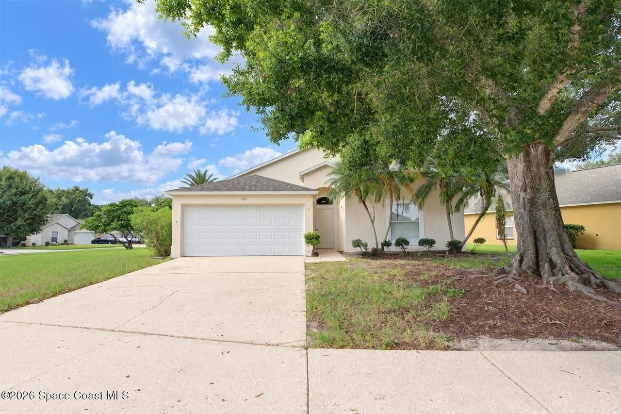 890 Villa Dr - Photo 2 of 27