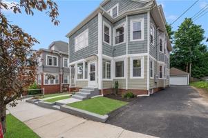 featured image of 25 Sessions St #2