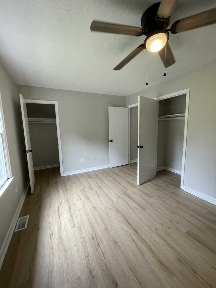 Northvail Dr #121 - Photo 5 of 13