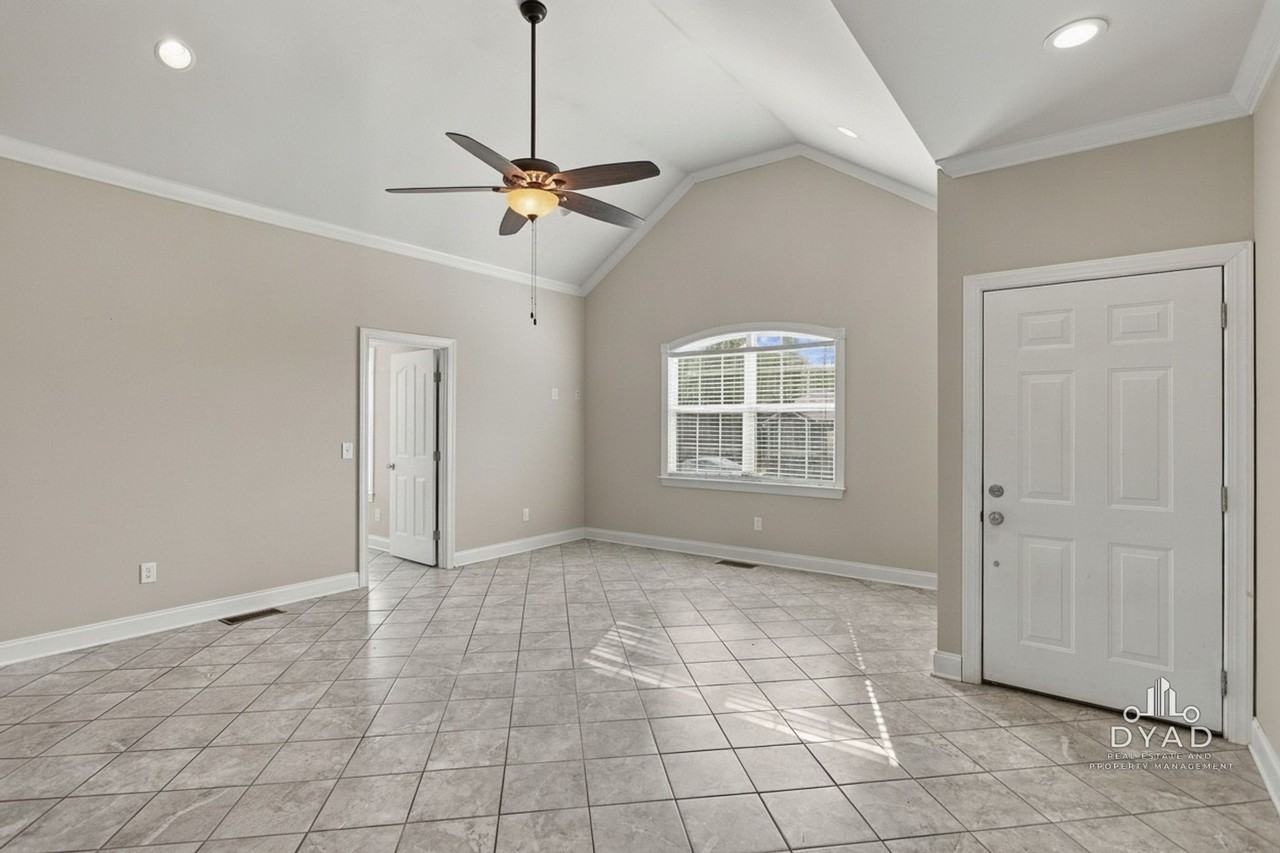 1103 Moreno Ln #1 - Photo 7 of 25