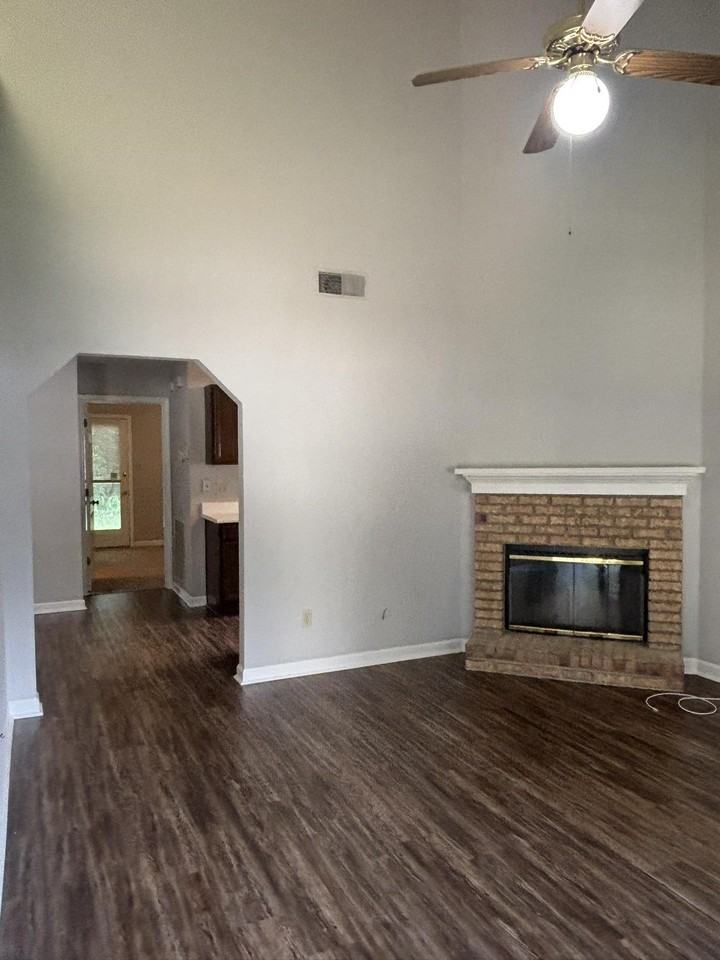2901 Richview Park Cir S - Photo 3 of 26