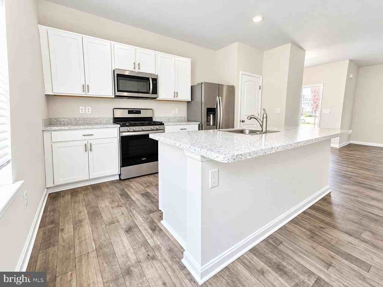 198 Currant Cir - Photo 7 of 18