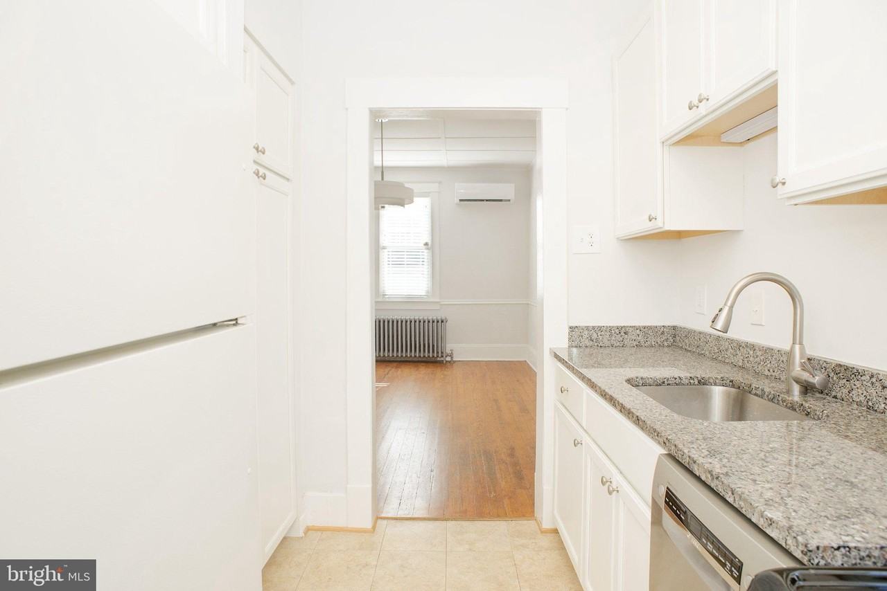 530 First St - Photo 6 of 22