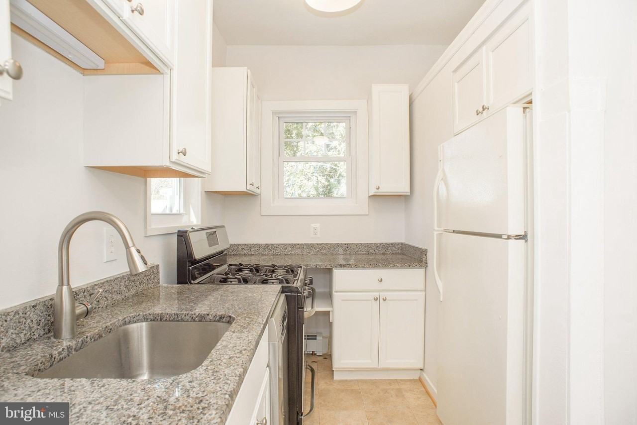 530 First St - Photo 7 of 22