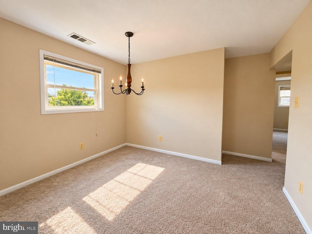 17 Warren Lodge Ct #1C - Photo 5 of 10