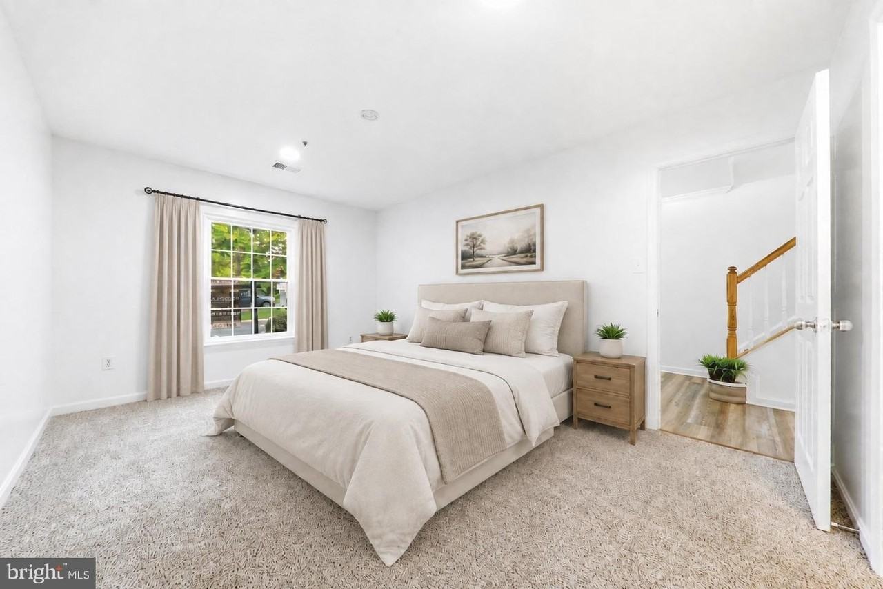 20207 Yankee Harbor Pl - Photo 4 of 50