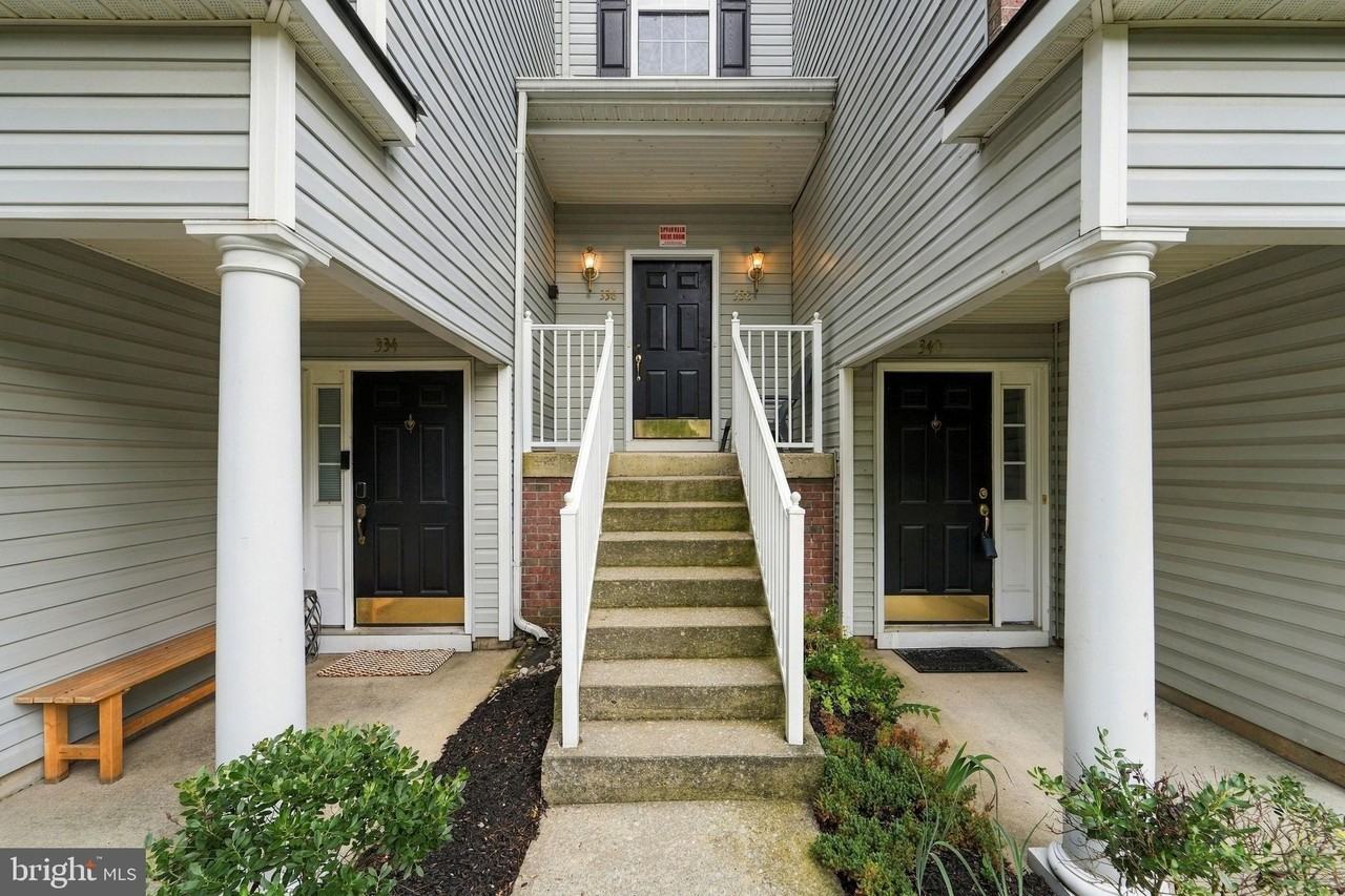 338 Lisa Way - Photo 2 of 42