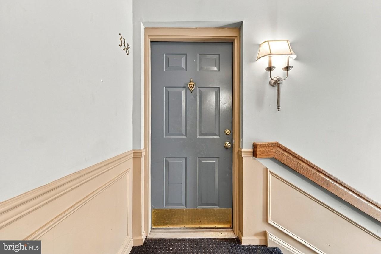 338 Lisa Way - Photo 3 of 42