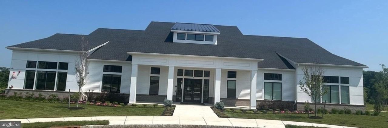 2307 Jacob Francis Way - Photo 2 of 36