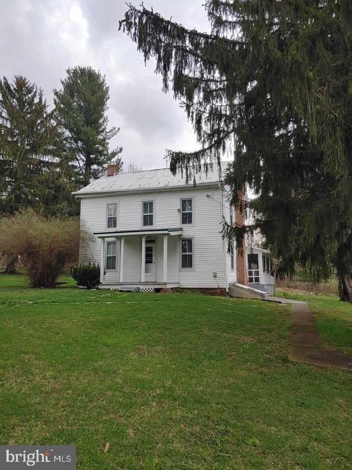 1001 Fairfield Station Rd - Photo 2 of 16