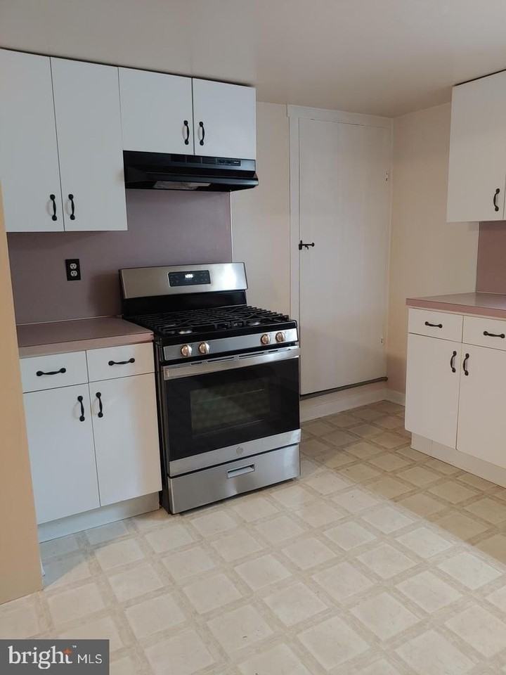 1001 Fairfield Station Rd - Photo 3 of 16