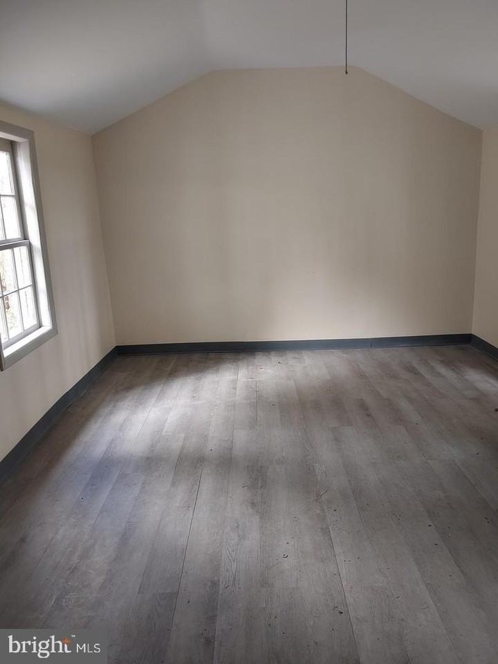 1001 Fairfield Station Rd - Photo 6 of 16