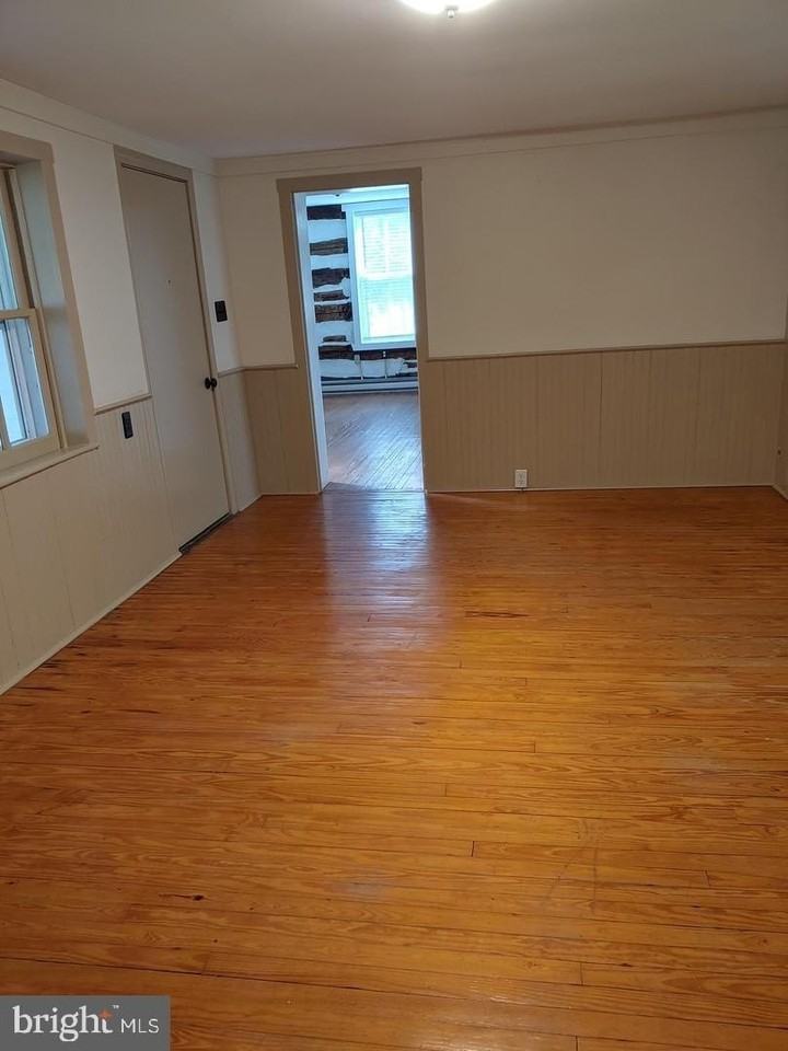 1001 Fairfield Station Rd - Photo 7 of 16