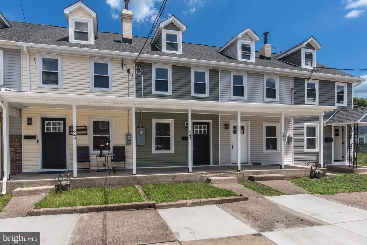 645 Spruce St - Photo 2 of 27