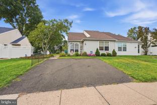 231 Oakridge Dr - Photo 1 of 1