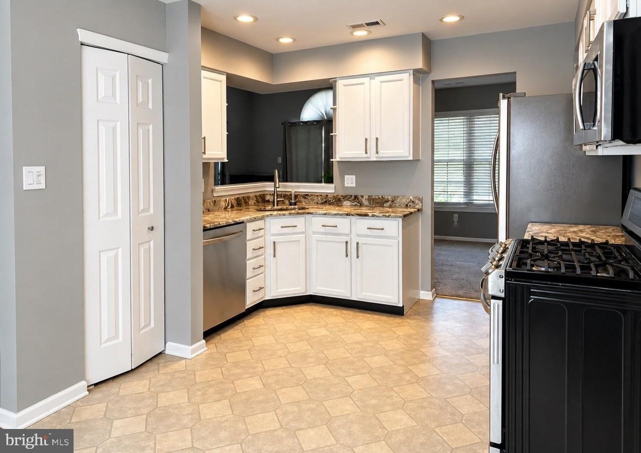 23 Laurel Cir - Photo 4 of 21