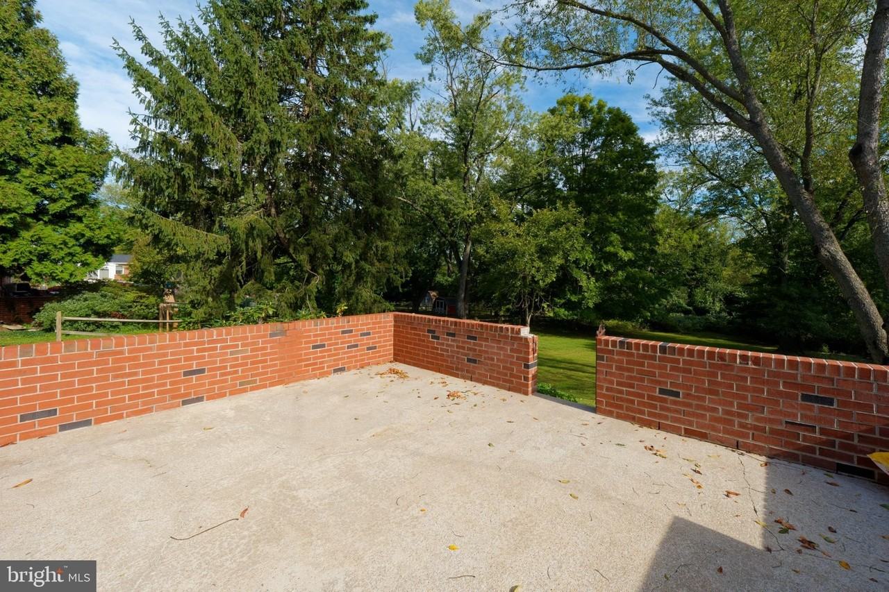 7 Doe Ln - Photo 5 of 26