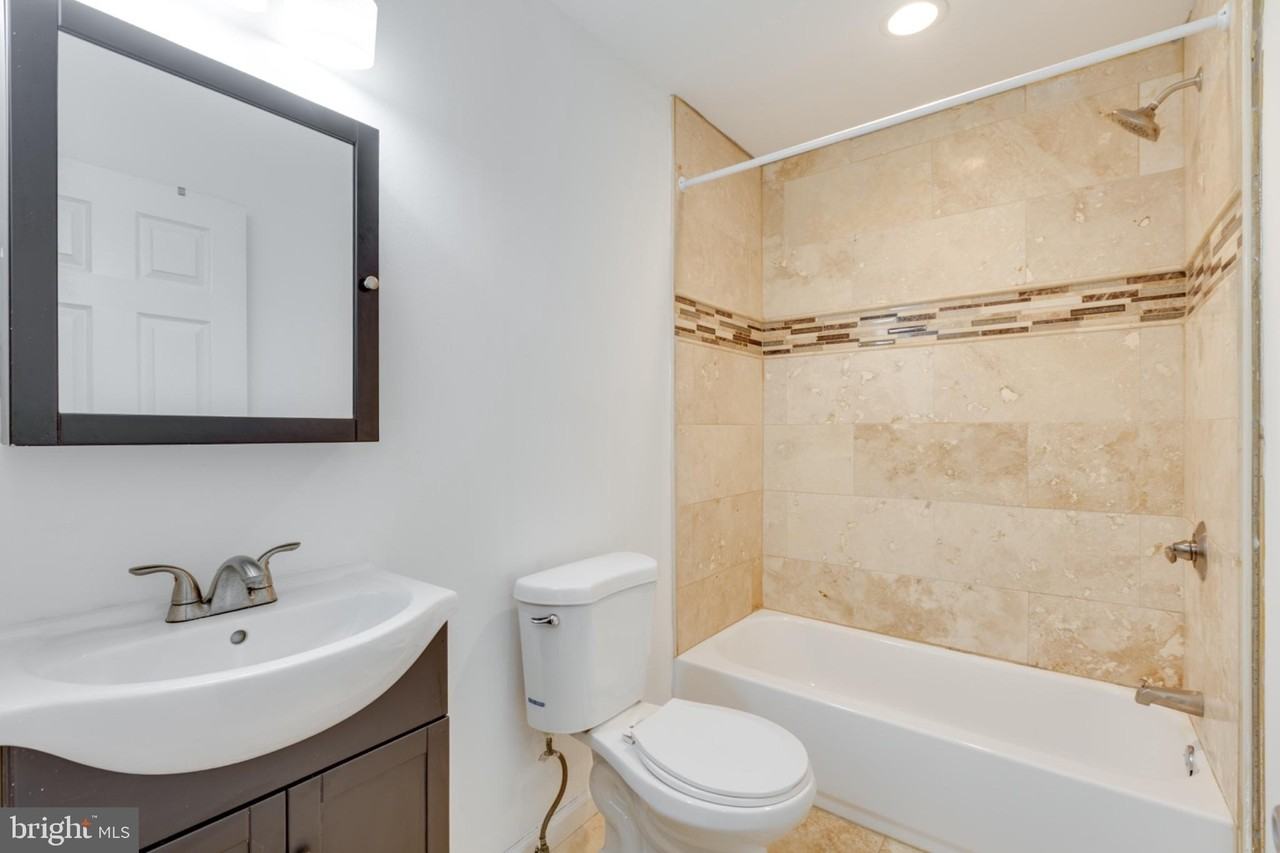 662 N 13th St #1 - Photo 5 of 12