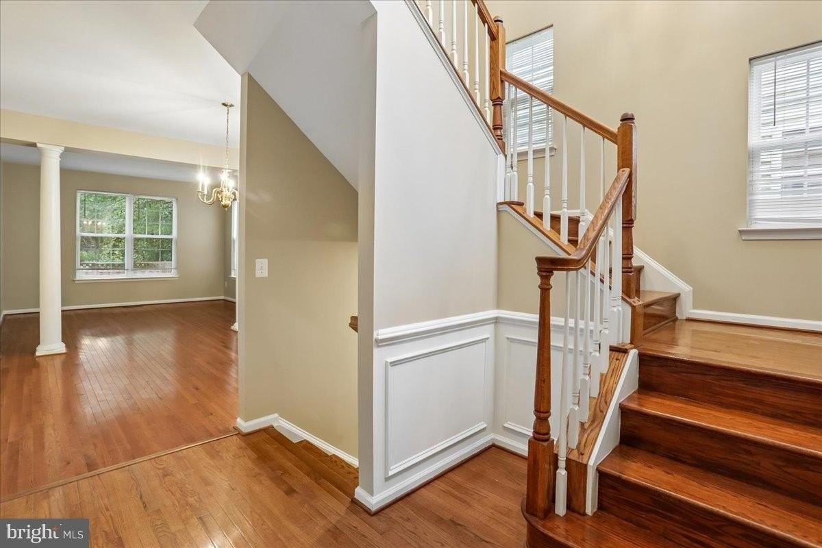 3783 Mary Evelyn Way - Photo 3 of 31
