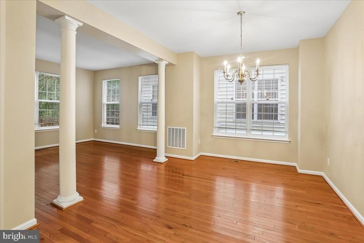 3783 Mary Evelyn Way - Photo 5 of 31