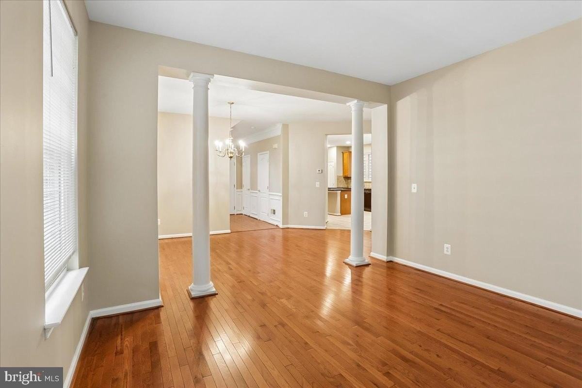 3783 Mary Evelyn Way - Photo 7 of 31