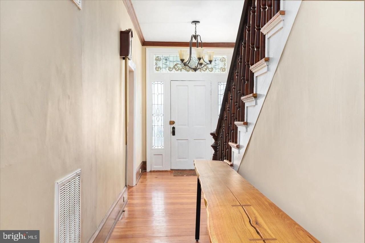 316 S Muhlenberg St - Photo 3 of 50