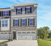 1400 Crested Iris Dr - Photo 1 of 1