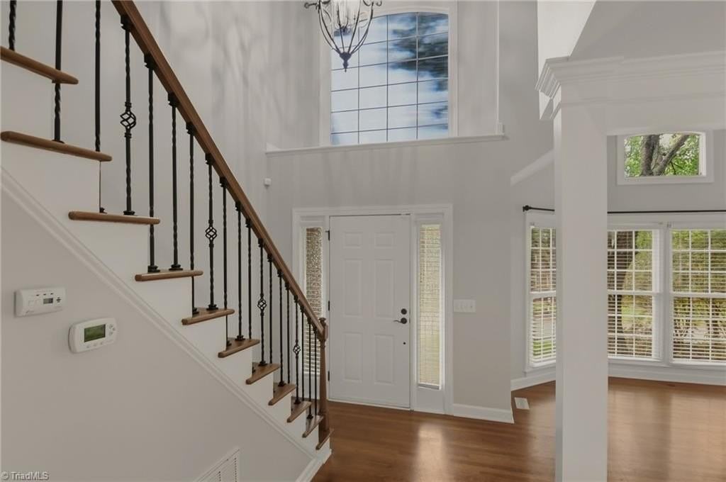 1519 Worthington Pl - Photo 4 of 39